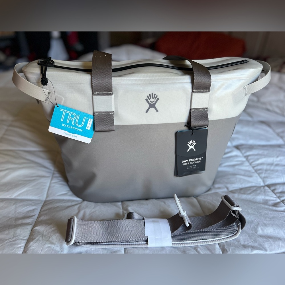 Hydro Flask Day Escape Cooler Tote 18L